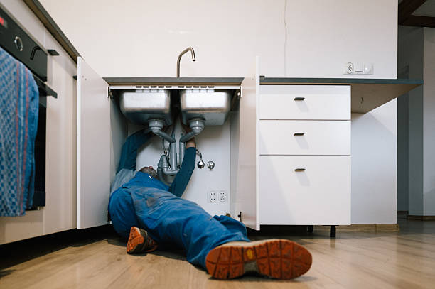 Professional Leak Detection technician working in Slinger, WI